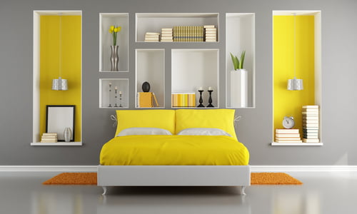 Kombinasi 2 warna cat abu-abu dan kuning pastel untuk dinding kamar tidur