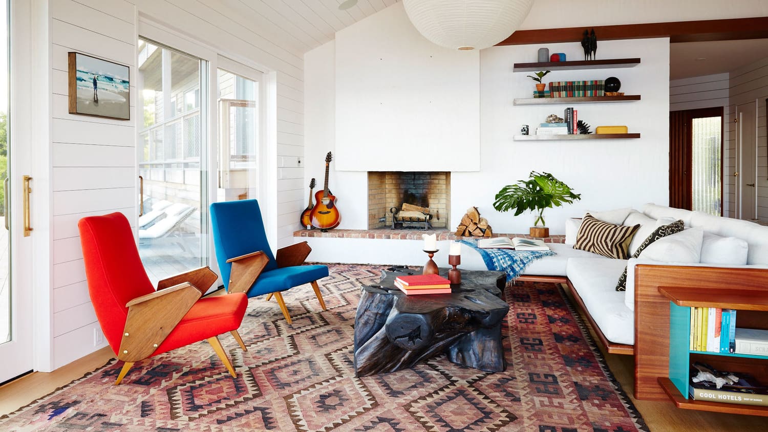 warna Merah dan Biru dalam desain interior
