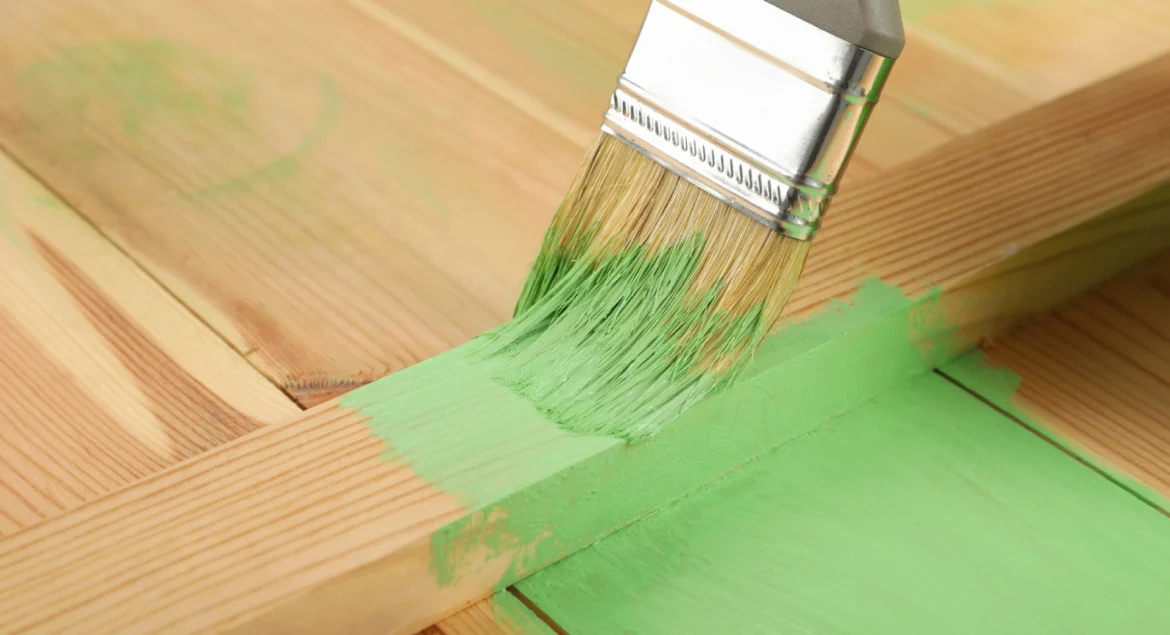 Cat Kayu yang Tidak Mudah Terkelupas