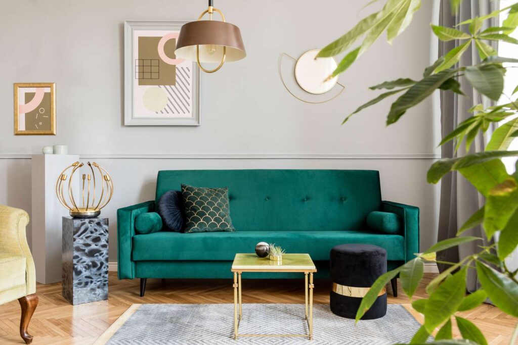 Warna Emerald Green untuk Furniture Modern
