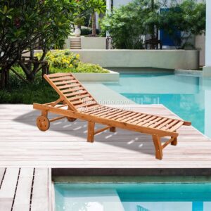 Kursi Santai Kayu Jati Samping Kolam Renang Outdoor