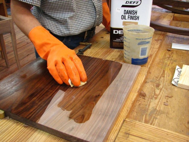 Jenis Finishing Furniture