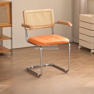 Kursi Cafe Rangka Stainless Sandaran Rotan