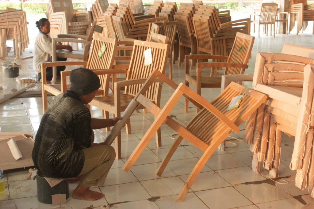 Perawatan Furniture Jati Jepara