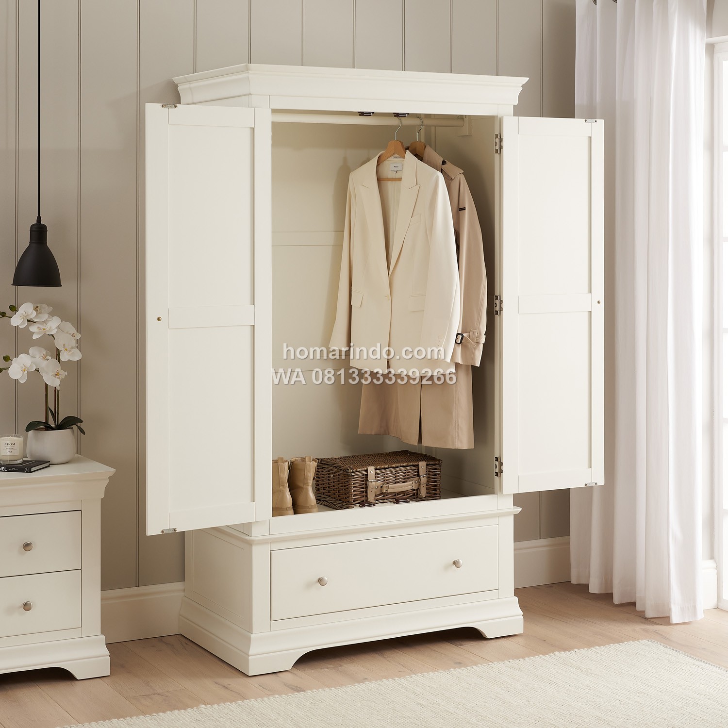 Lemari Baju Gantung Minimalis 2 Pintu Warna Putih Lemari Baju Gantung Minimalis 2 Pintu Warna Putih