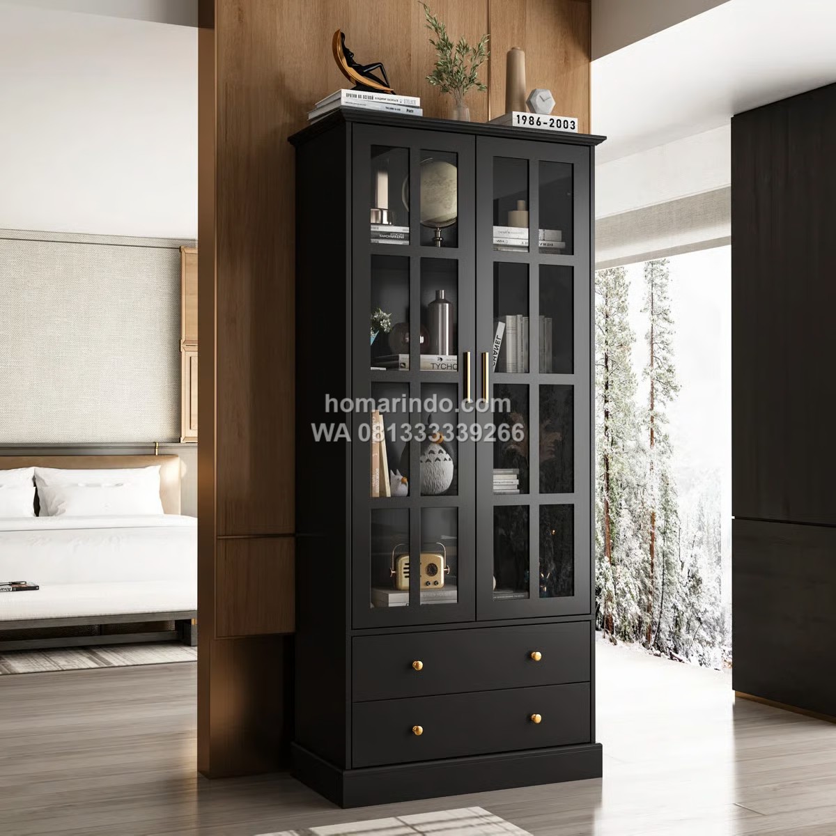Lemari Pajangan Kayu Pintu Kaca 2 Laci Warna Hitam