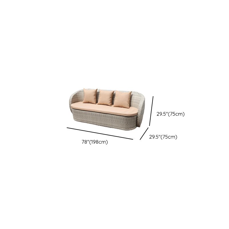 Sofa Rotan Outdoor Dengan Bantalan Berkualitas