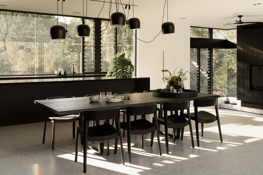 Dapur Monokrom yang Modern