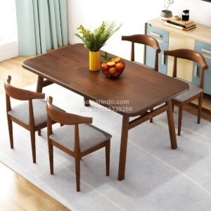 Meja Makan Kayu Jati Minimalis Dengan 4 Kursi