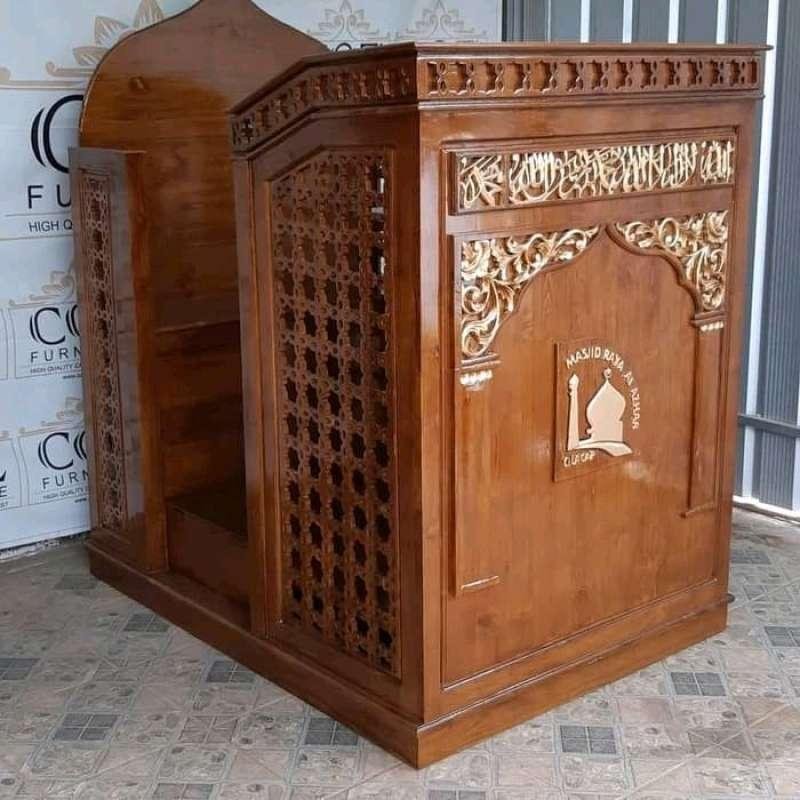 7 Jenis Finishing Terbaik untuk Mimbar Masjid Kayu Jati Agar Tampak Mewah 3 7 Jenis Finishing