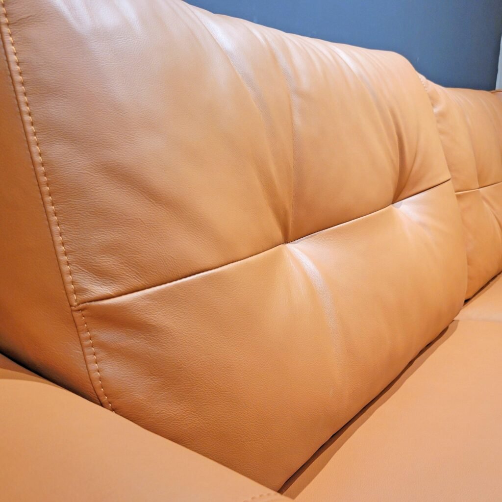 7 Faktor Kualitas Sofa Kulit Premium untuk Interior Rumah Mewah 1 7 Faktor Kualitas Sofa