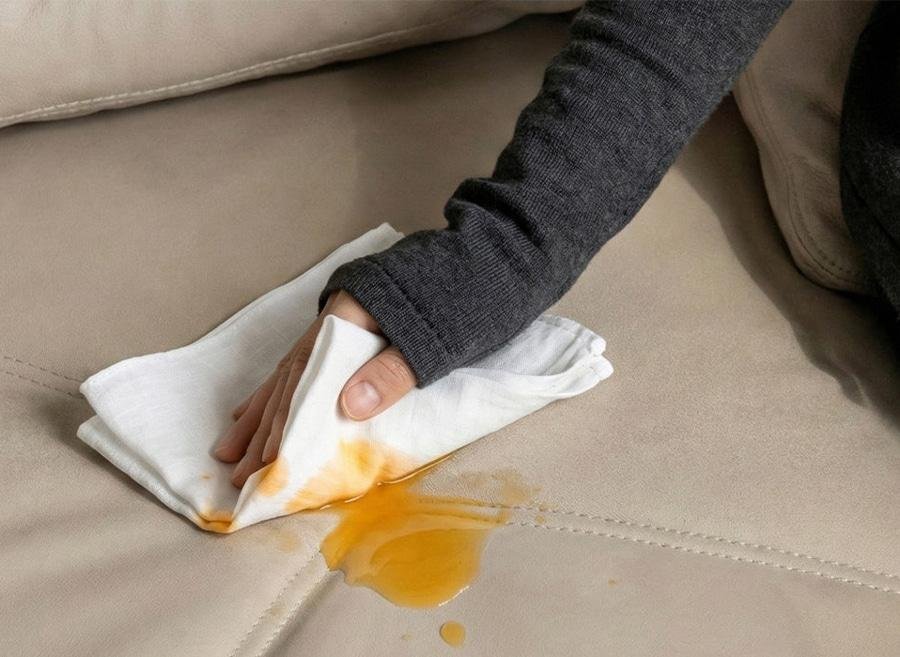 7 Rahasia Sofa Kulit Ukir Tetap Awet Hingga Puluhan Tahun 5 7 Rahasia Sofa Kulit